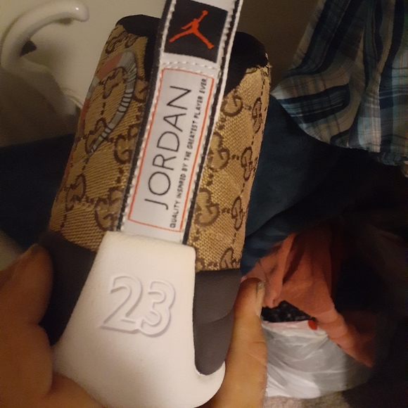 Never worn size10 custom gucci jordan 12s - Picture 3 of 4